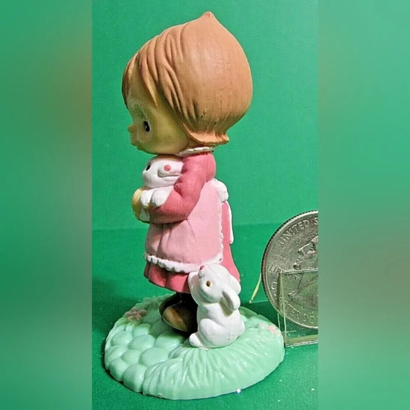 1977 Hallmark Merry Miniature BETSY CLARK with Bunny Rabbits Easter Spring - Picture 5 of 8